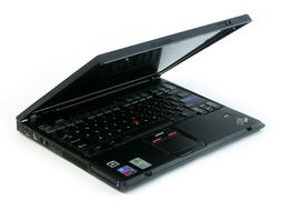 复古经典再现 IBM ThinkPad T43 26684MC电脑图片欣赏