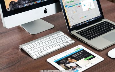 数字化时代的指挥中心 办公桌与电脑的完美融合